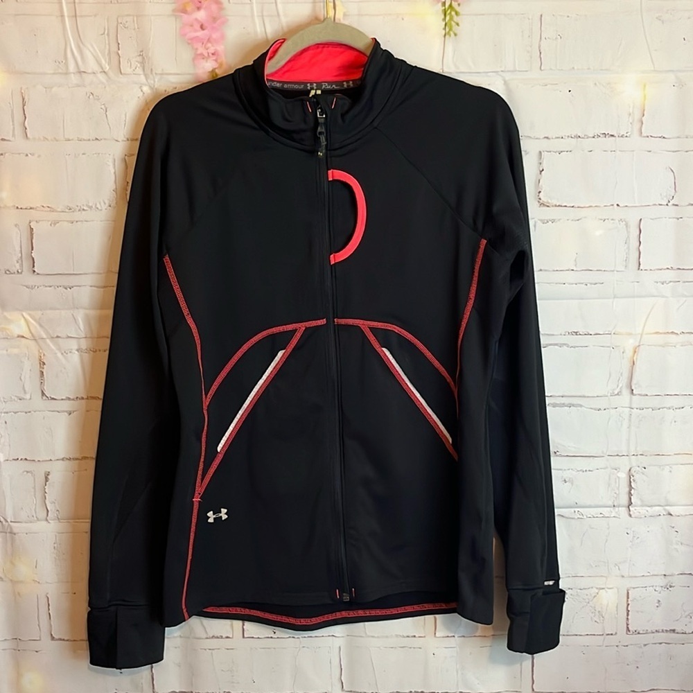 Under Armour Cold Gear Medium Long Sleeve semi fitted  Athletic Zip up